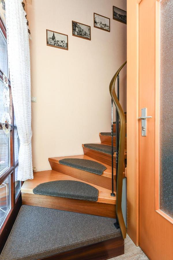 Ferienwohnung Im Haus Weinstock エセンス エクステリア 写真